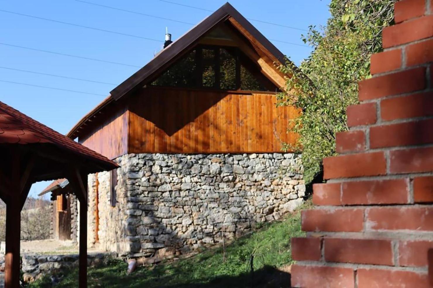 Salas U Bregu In Cheile Carasului Crasova 외부 사진